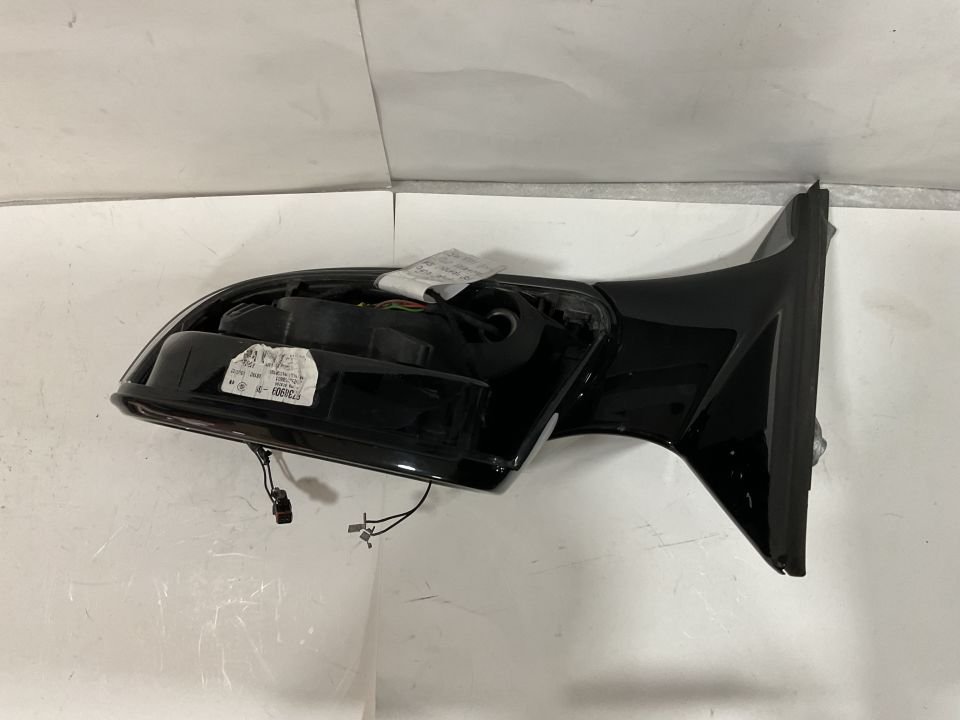 9408111 BMW F40 1 SERİSİ KARARTMALI KÖR NOKTALI SOL AYNA GÖVDESİ ÇIKMA ORJİNAL