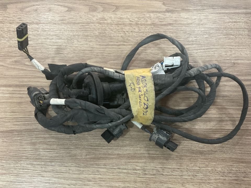 A2055402992 MERCEDES W205 ARKA PARK SENSÖR TESİSATI ÇIKMA ORJİNAL