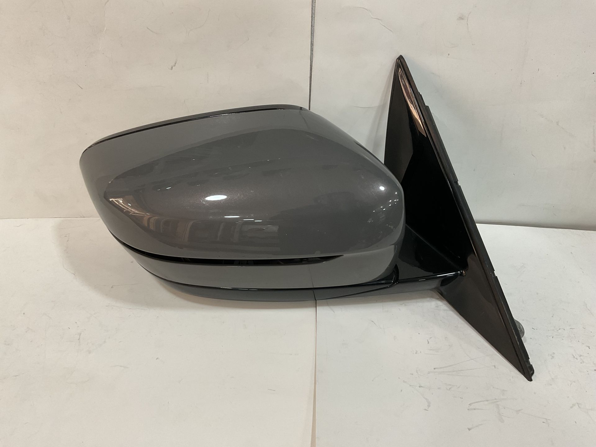 BMW G30 5 SERİSİ KÖR NOKTALI ISITMALI ŞERİT İHLALLİ SAĞ AYNA ÇIKMA ORJİNAL