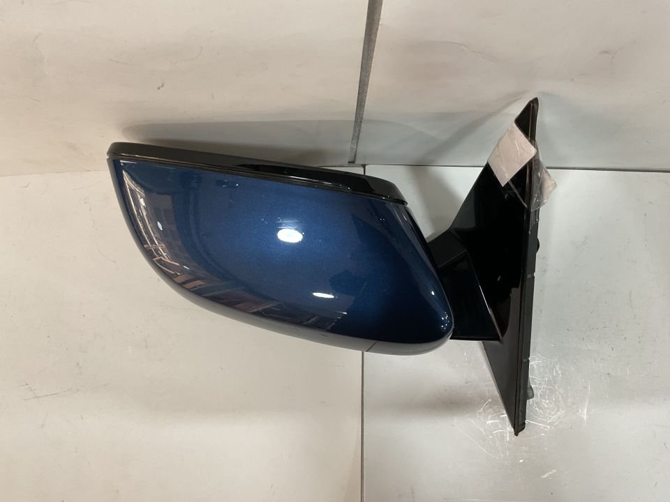 BMW G30 5 SERİSİ KATLAMALI KARARTMASIZ SAĞ AYNA ÇIKMA ORJİNAL