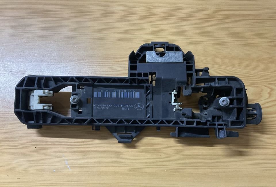 A2047600834 MERCEDES W204 ÖN SAĞ DIŞ KAPI MEKANİZMASI ÇIKMA ORJİNAL