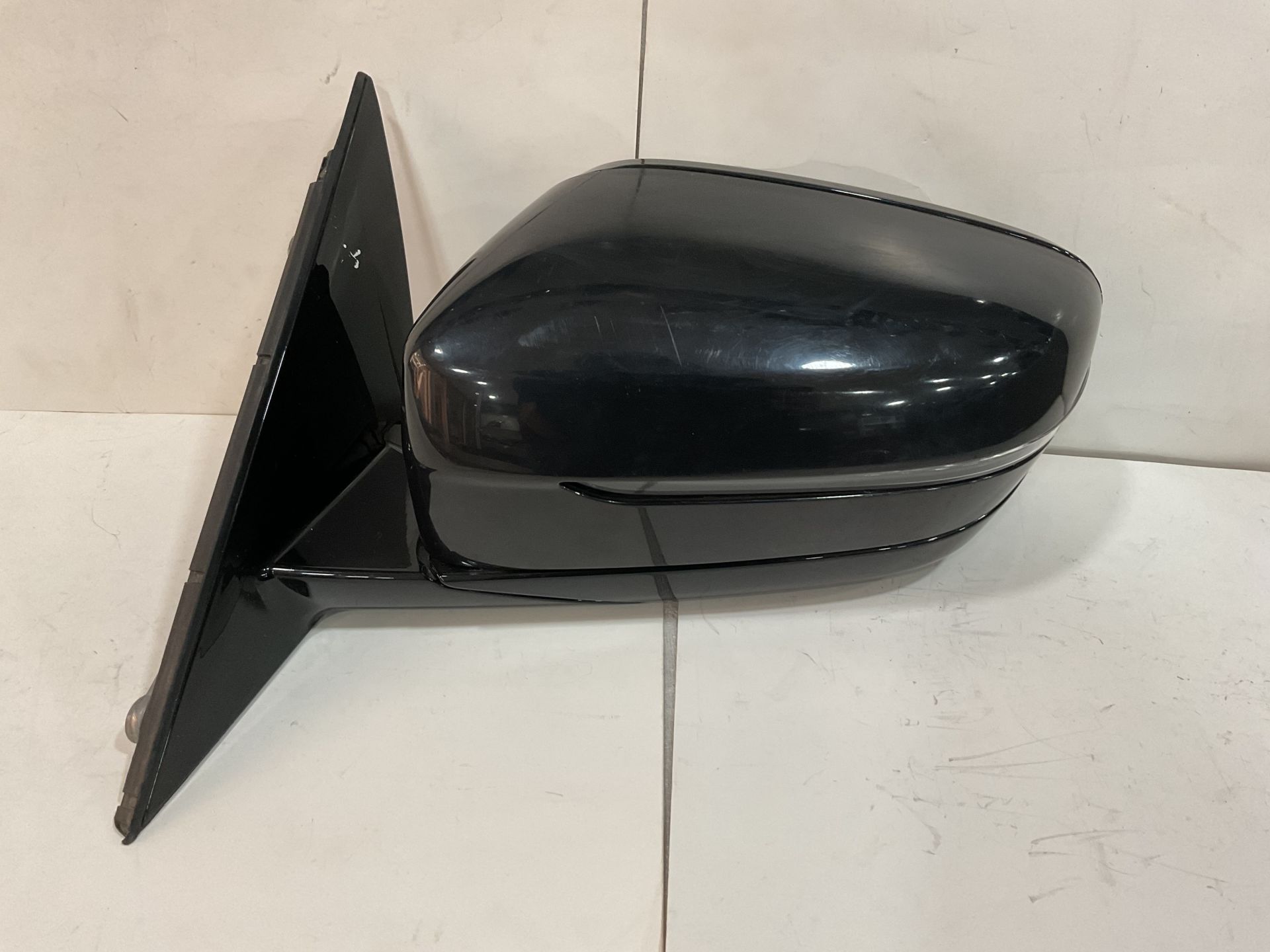 BMW G11 G12 G14 G15 G16 G30 G31 G32 G38 KARARTMALI SOL AYNA ÇIKMA ORJİNAL
