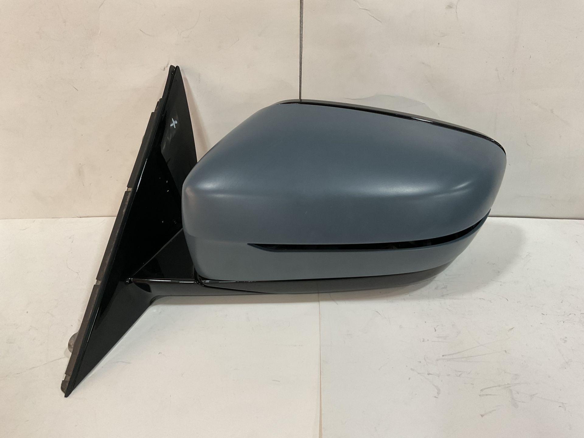 BMW G30 5 SERİSİ KARARTMALI SOL AYNA ÇIKMA ORJİNAL