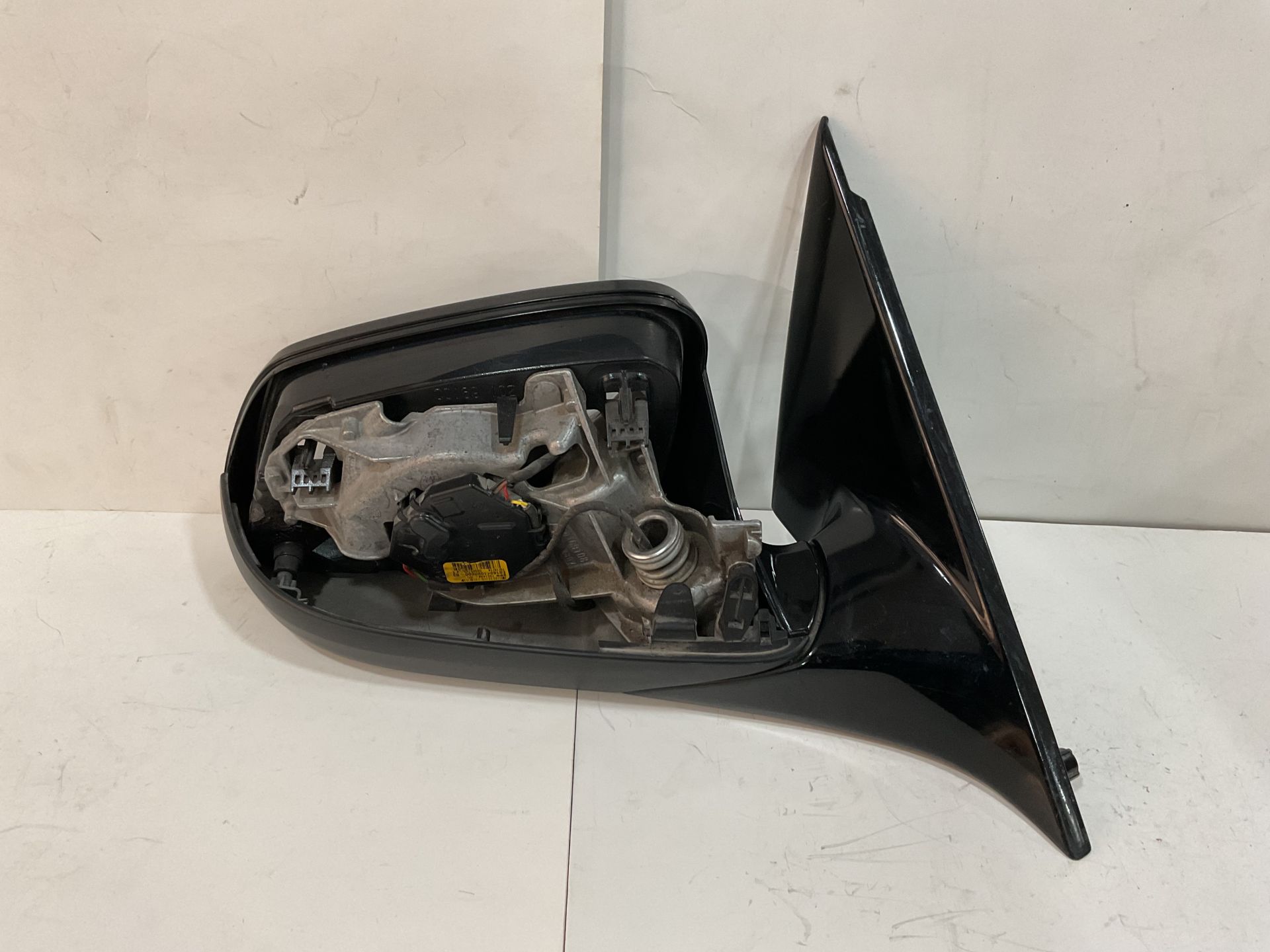 BMW F10 F11 F18 LCI SAĞ AYNA GÖVDESİ KATLAMALI KARARTMALI ÇIKMA ORJİNAL