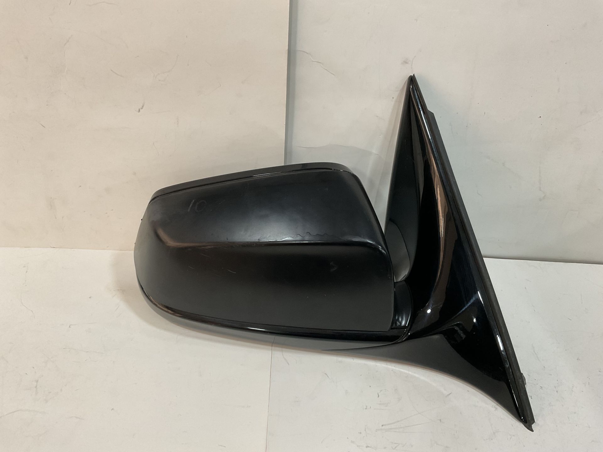 51167283556 7283556 BMW F10 KAMERALI KARARTMALI SAĞ AYNA GÖVDESİ ÇIKMA ORJİNAL