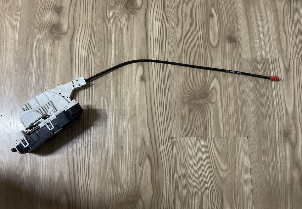 A9067400935 MERCEDES W906 ARKA BAGAJ KİLİDİ ÇIKMA ORJİNAL