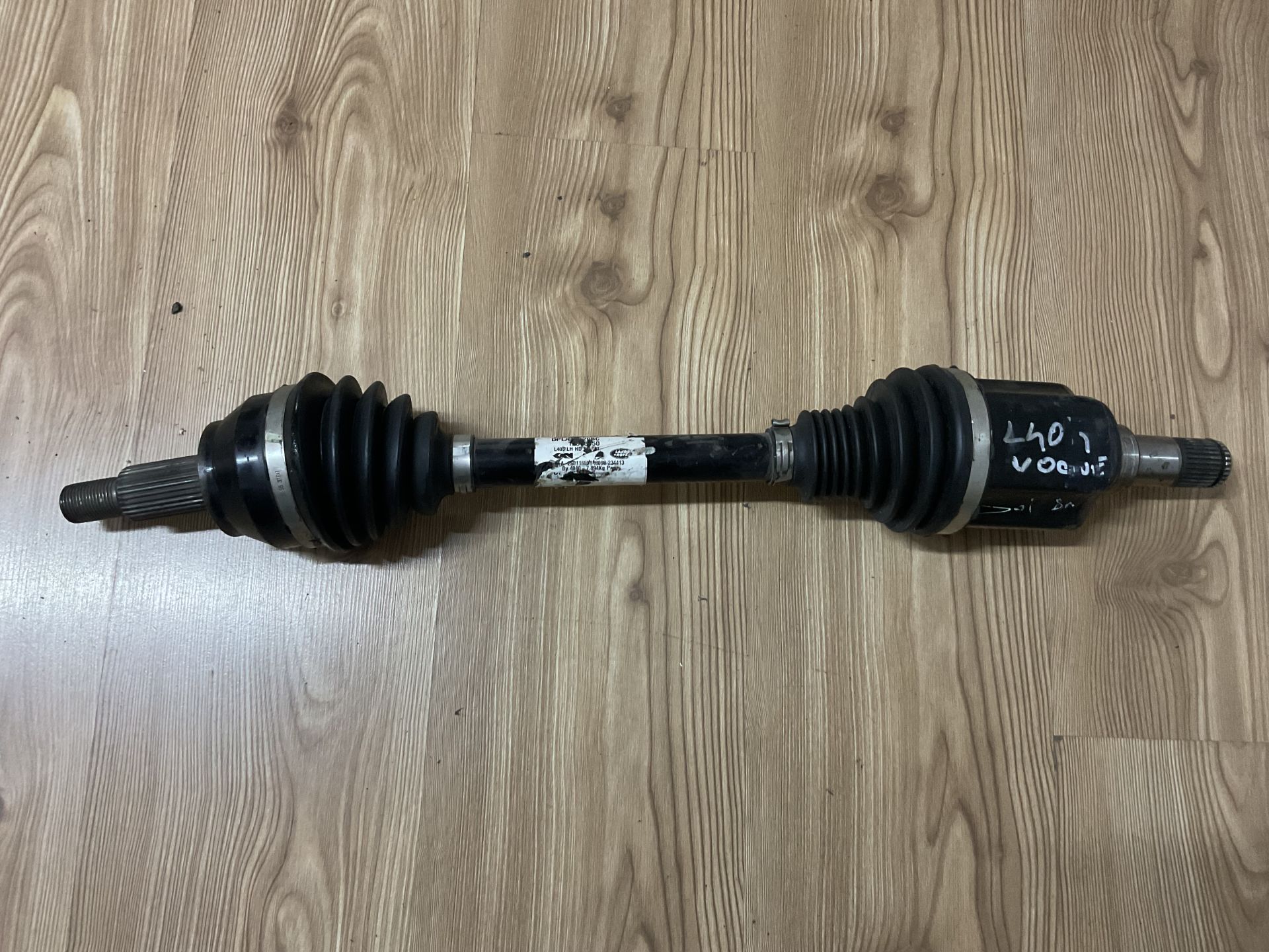 LR064634 RANGE ROVER SPORT ÖN SOL AKS ÇIKMA ORJİNAL
