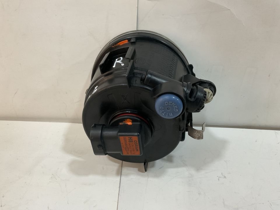 63177374146 7374146 BMW F48 X1 F16 X6 SAĞ SİS FARI ÇIKMA ORJİNAL