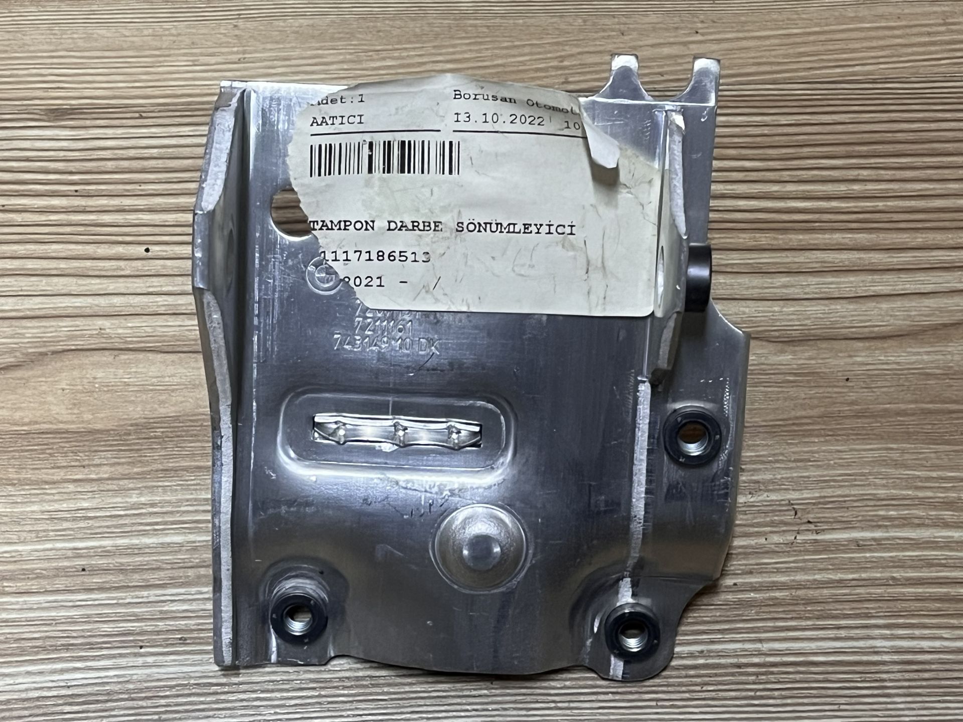 51117186513 7186513 BMW F01 LCİ F03 LCİ F04 F02 LCİ F07 LCİ F10 LCİ F11 LCİ F18 LCİ F06 LCİ F12 F13 ÖN SOL TAMPON DEMİRİ BRAKETİ SIFIR ORJİNAL