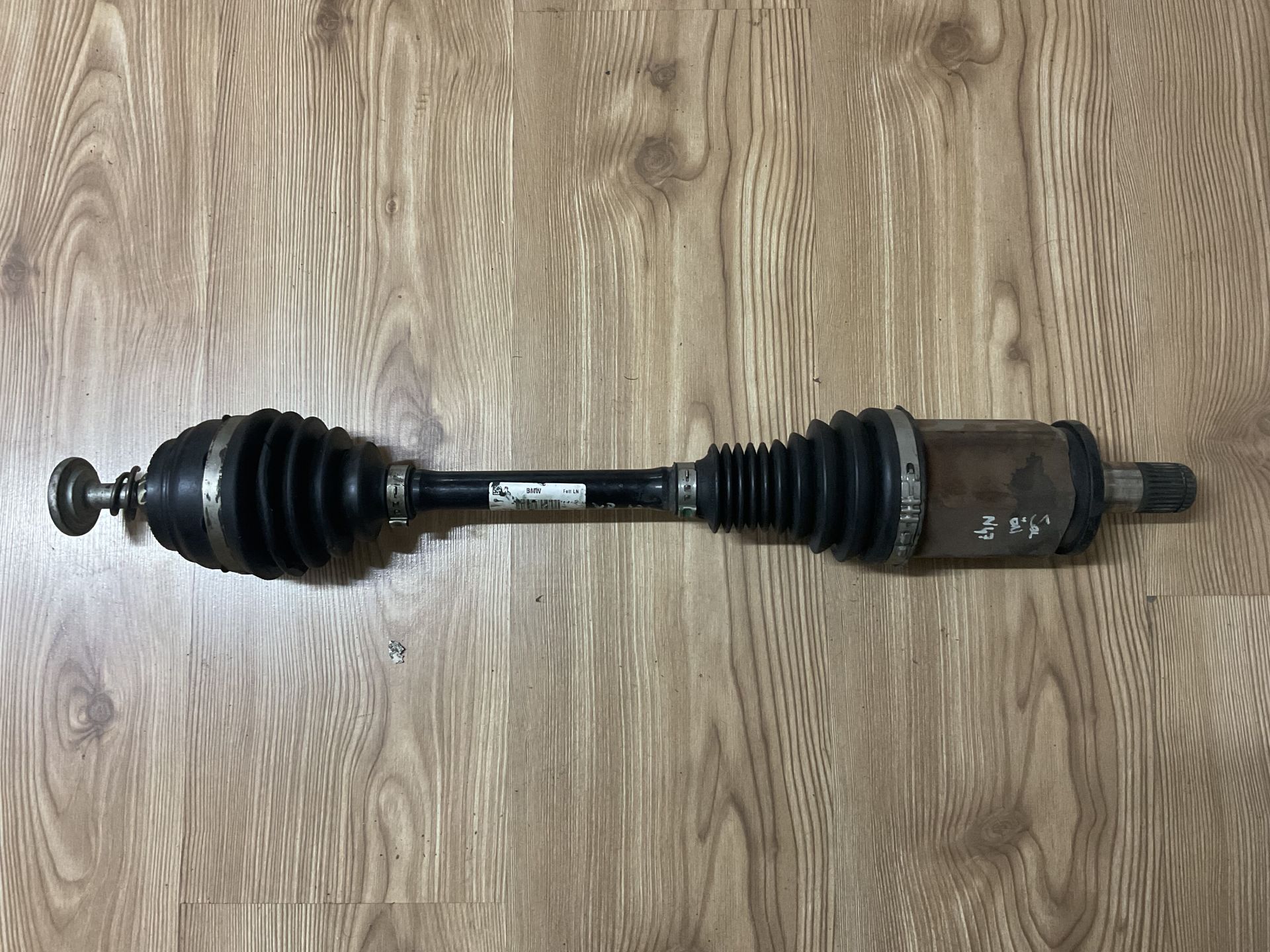 759304304 BMW F10 ÖN TAHRİK MİLİ ÇIKMA ORJİNAL