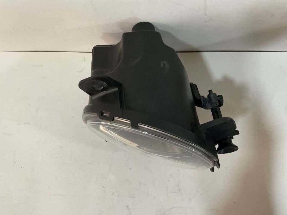 63177315560 7315560 BMW F20 F30 SAĞ SİS FARI ÇIKMA ORJİNAL