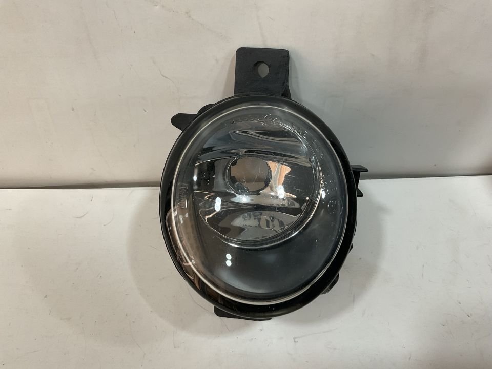 63176924656 6924656 BMW E70 X5 E81 E87 E88 1 SERİSİ SAĞ ÖN SİS LAMBASI ÇIKMA ORJİNAL