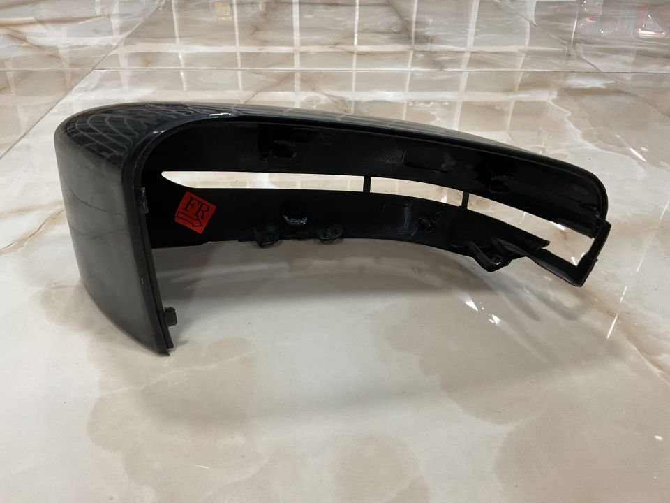51167422720 7422720 BMW G11 G12 7 SERİSİ G14 G15 G16 8 SERİSİ G30 G31 G38 5 SERİSİ G32 6 SERİSİ SAĞ AYNA KAPAĞI SIFIR Y.S