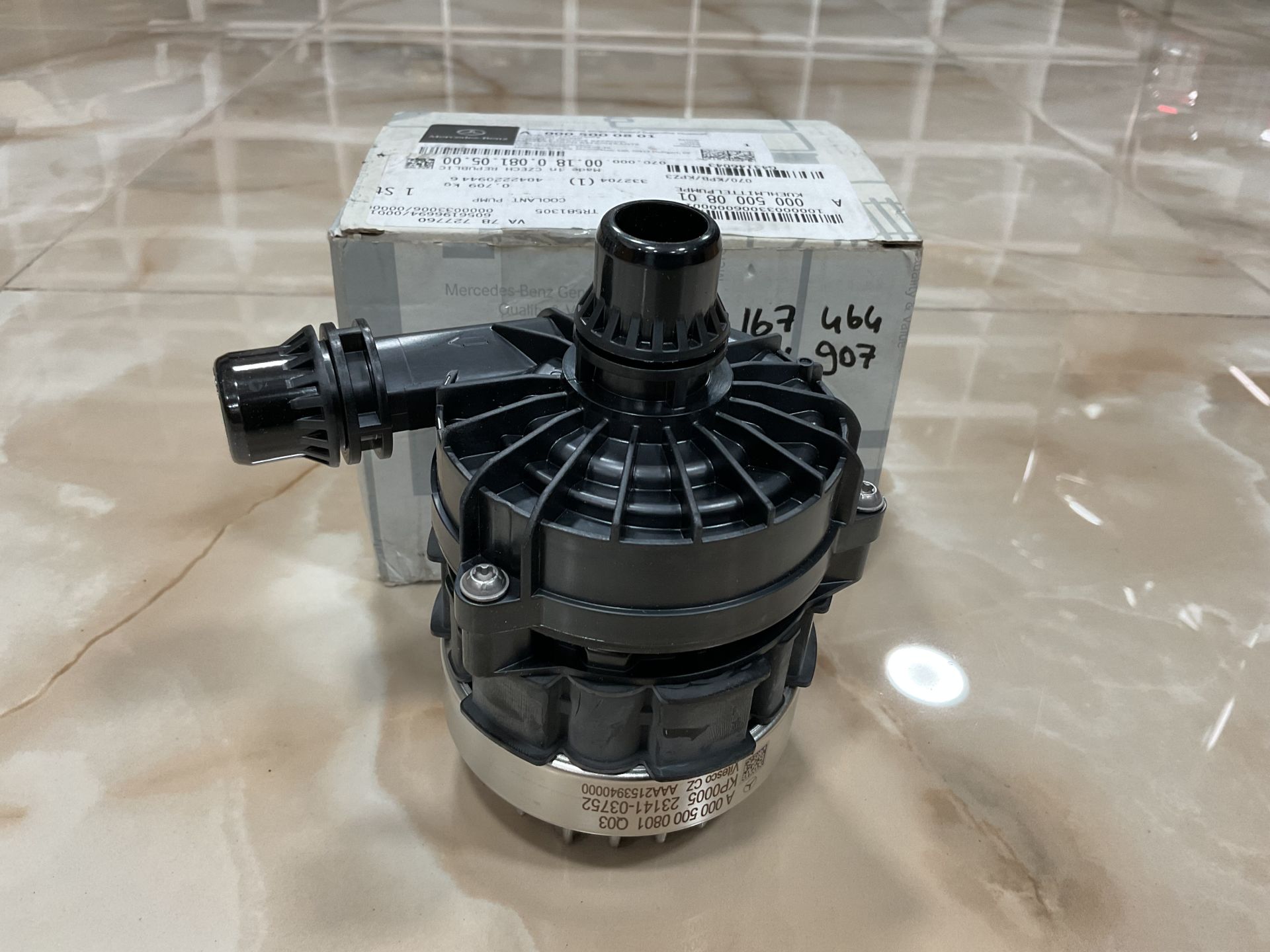 A0005000801 MERCEDES W167 GLE W206 C W214 E W236 CLE COUPE W254 GLC W464 G W447 VİTO W907 SPRİNTER İLAVE SU POMPASI SIFIR ORJİNAL
