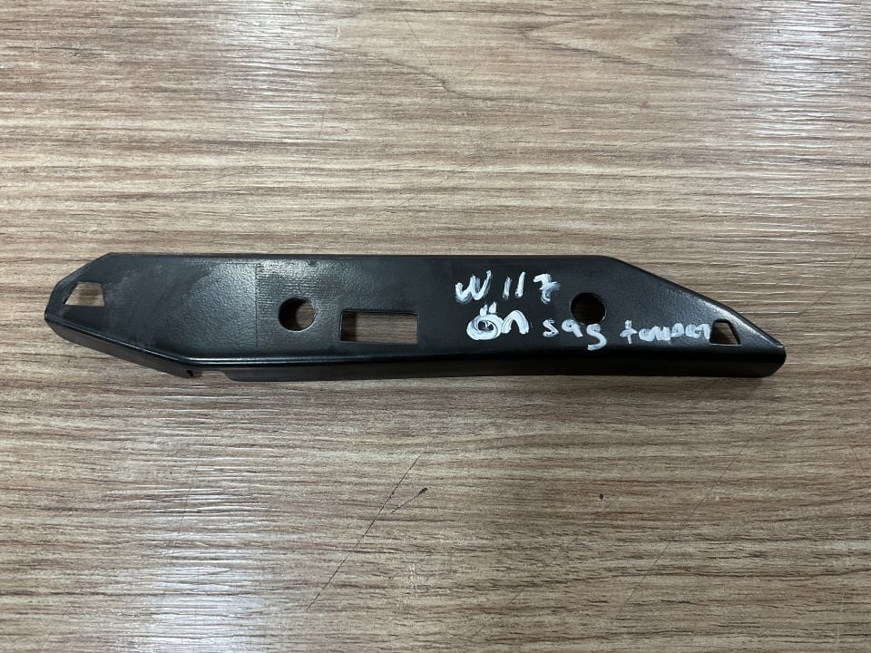 A1178850600 MERCEDES W117 CLA ÖN TAMPON SAĞ BAKALİTİ ÇIKMA ORJİNAL