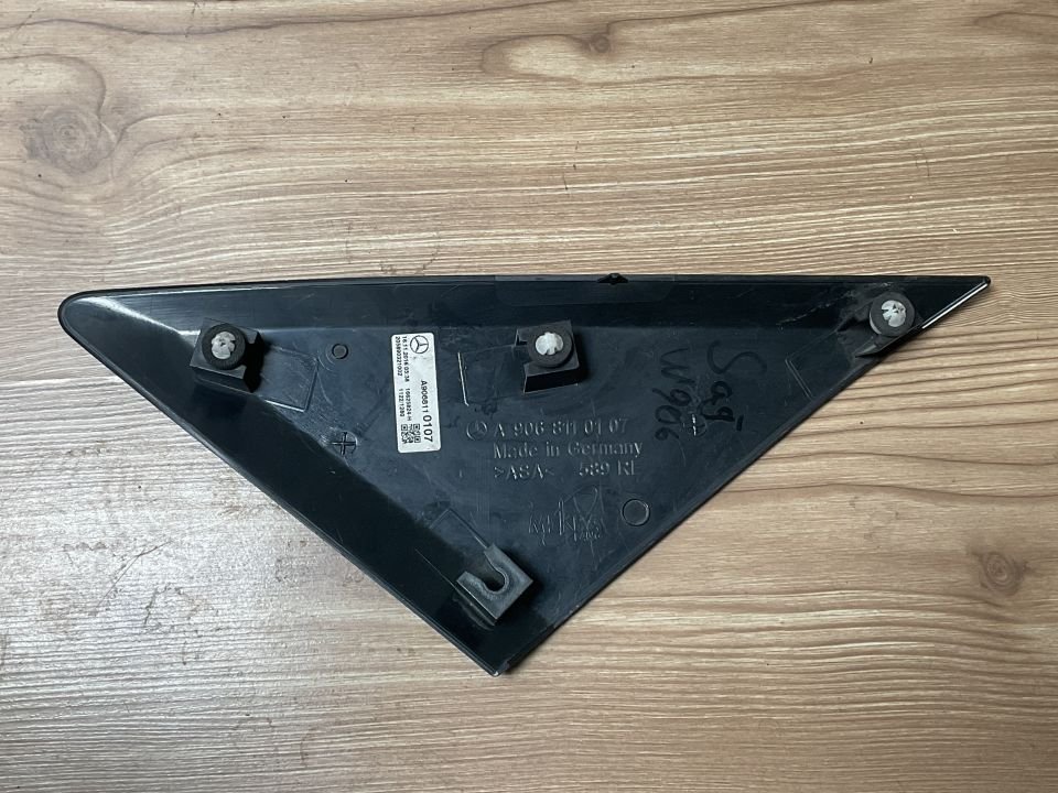 A9068110107 MERCEDES W906 SAĞ AYNA KÖŞE KAPAĞI ÇIKMA ORJİNAL