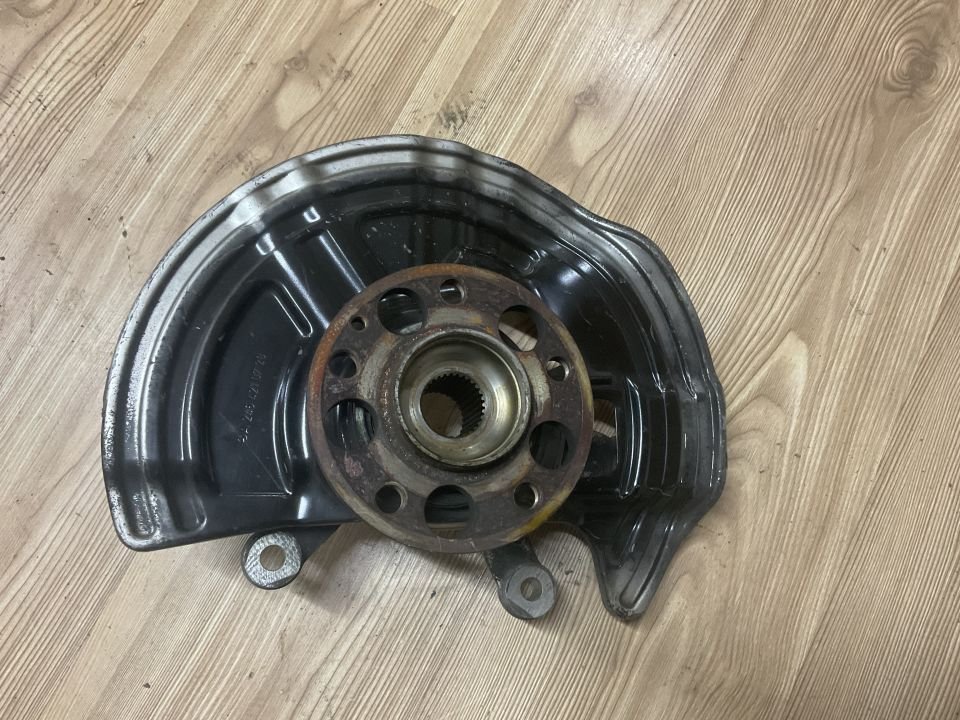 A2464210720 MERCEDES W246 ÖN SOL TAŞIYICI ÇIKMA ORJİNAL