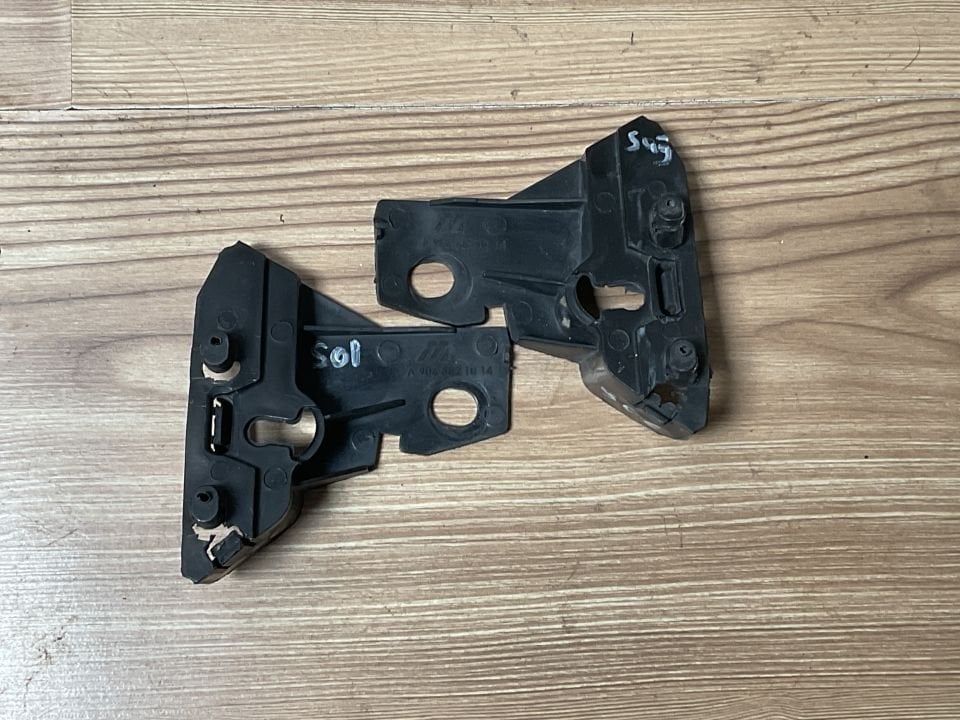 A9068821014 A9068801114 MERCEDES W900 W906 SPRİNTER ÖN SAĞ SOL TAMPON BRAKETI ÇIKMA Y.S