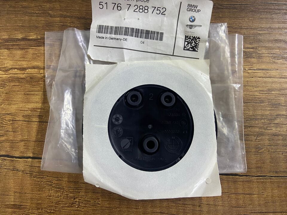 51767288752 7288752 BMW F20 F40 F44 E46 E90 F30 G20 G26 E60 F48 U11 E83 ÖN KAPUT ARMA SIFIR ORJİNAL