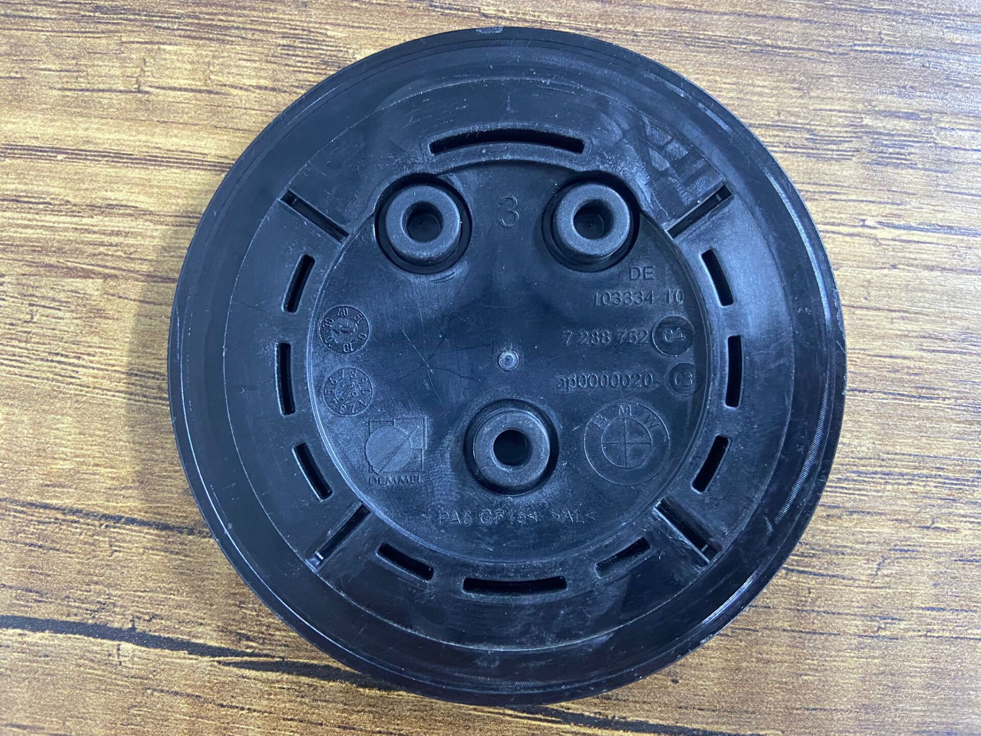 51767288752 7288752 BMW F20 F40 F44 E46 E90  F30 G20 G26 E60 F48  U11 E83 ÖN KAPUT ARMA ÇIKMA ORJİNAL