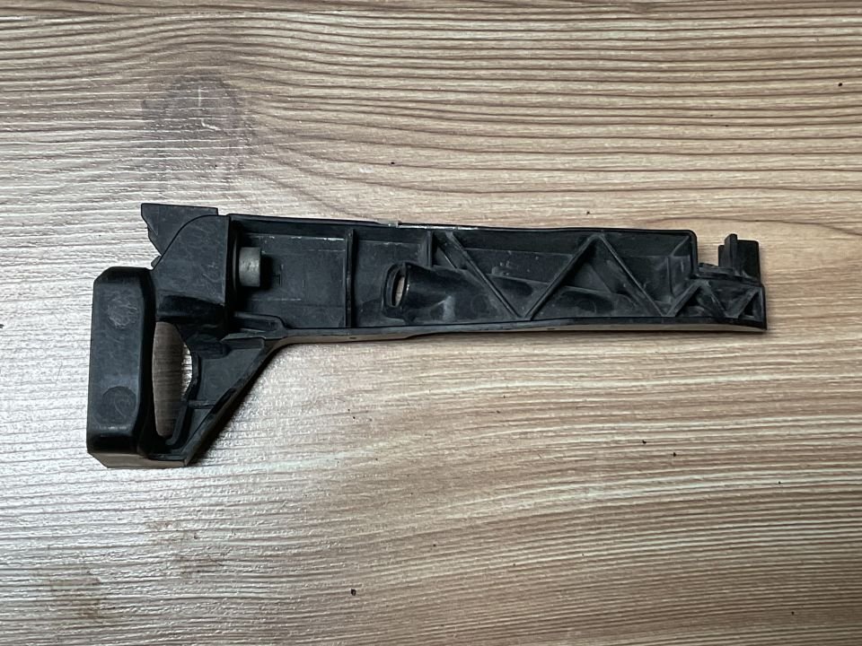 112078200 BMW G11 G12 ÖN TAMPON SOL İÇ BRAKETI ÇIKMA ORJİNAL