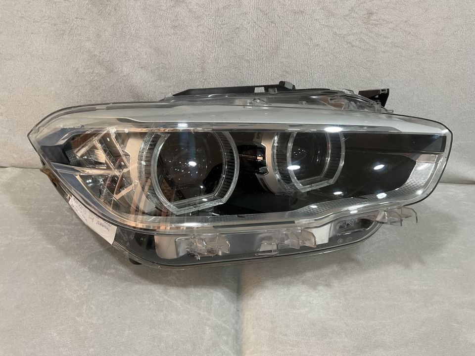 63117414146 7414146 BMW F20 F21 LCİ 1 SERİSİ SAĞ ADAPTİVE LED FAR ÇIKMA ORJİNAL