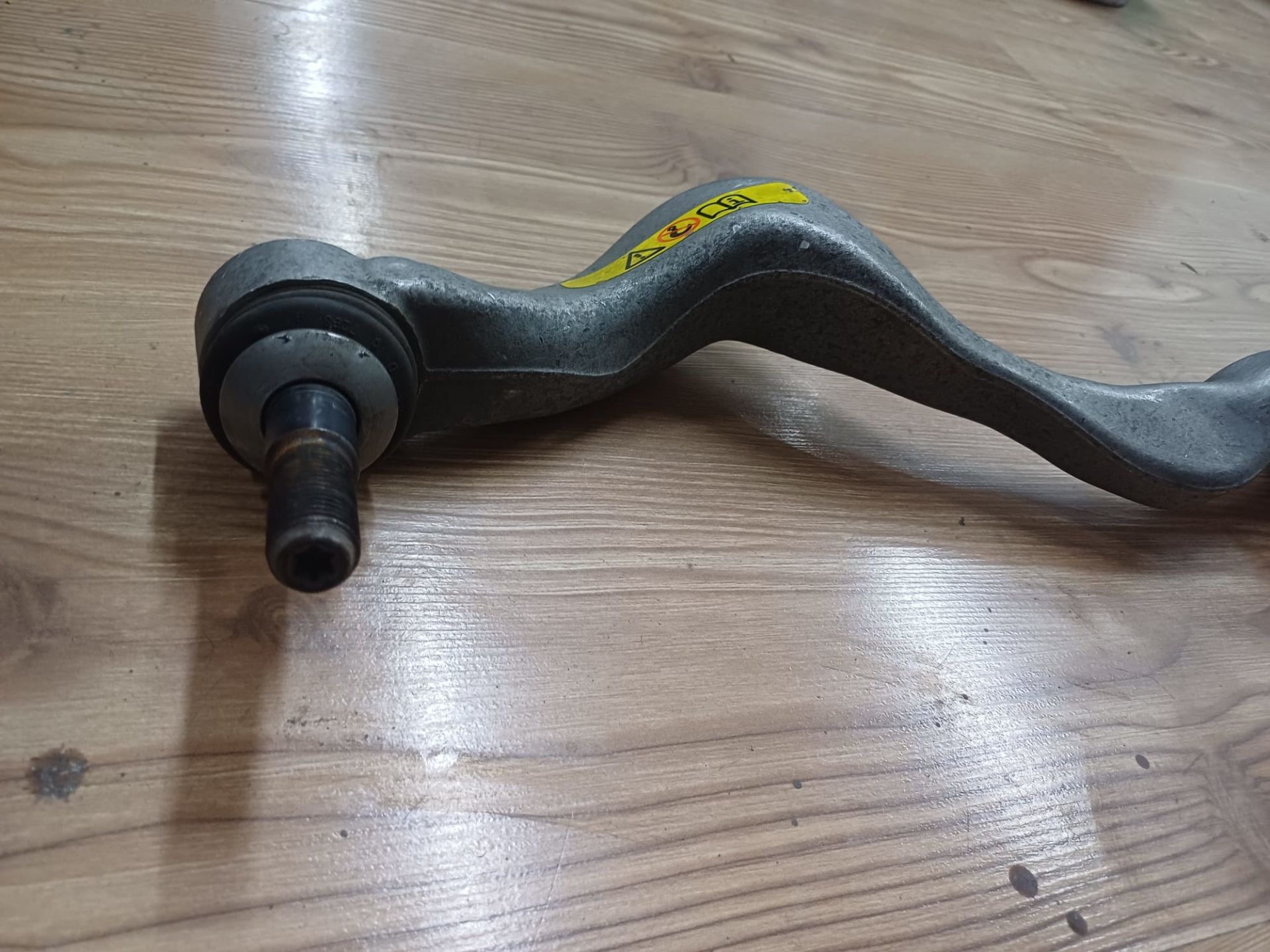 62599003 BMW E90 ÖN SOL SÜSPANSİYON KOLU ÇIKMA ORJİNAL