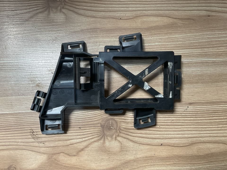 A1768853056 MERCEDES W176 ÖN TAMPON RADAR SENSÖR BRAKETİ ÇIKMA ORJİNAL