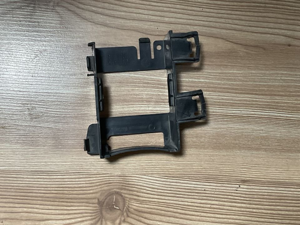 A1568852256 MERCEDES W156 RADAR TUTUCU AYAĞI ÇIKMA ORJİNAL