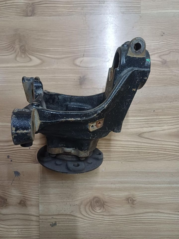 6855953 BMW F25 F26 ÖN SOL TAŞIYICI ÇIKMA ORJİNAL