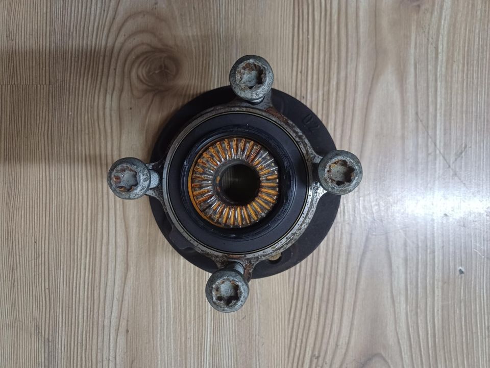 6859420 BMW X5 F15 TEKERLEK RULMANI ARKA SOL ÇIKMA ORJİNAL