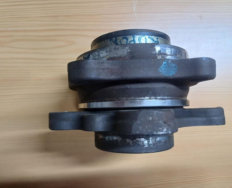 6866316 BMW X3 G01 ÖN TEKERLEK GÖBEĞİ RULMANI