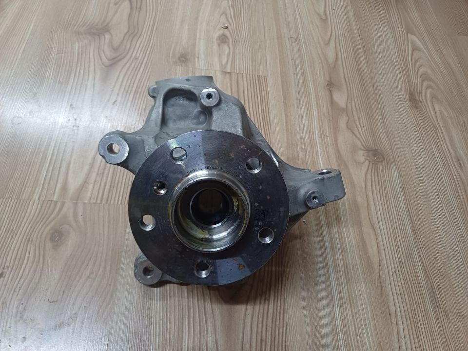 6876645 BMW F40 F48 MİNİ F54 F60 TAŞIYICI SOL ÖN