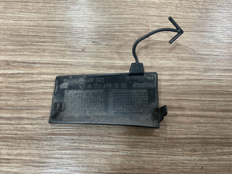 A1766981030 MERCEDES W176 A-CLASS AMG ARKA ÇEKİ KAPAĞI ÇIKMA ORJİNAL