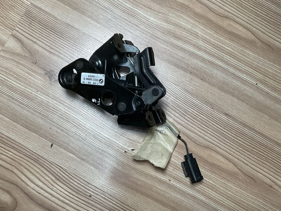 51237206453 7206453 BMW F01 F02 LCİ SOL KAPUT KİLİDİ ÇIKMA ORJİNAL