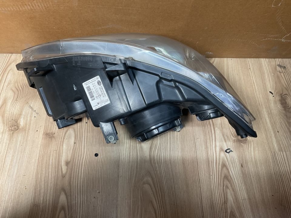 A6398202961 MERCEDES VİTO 639 KASA SAĞ ZENON FAR ÇIKMA ORJİNAL