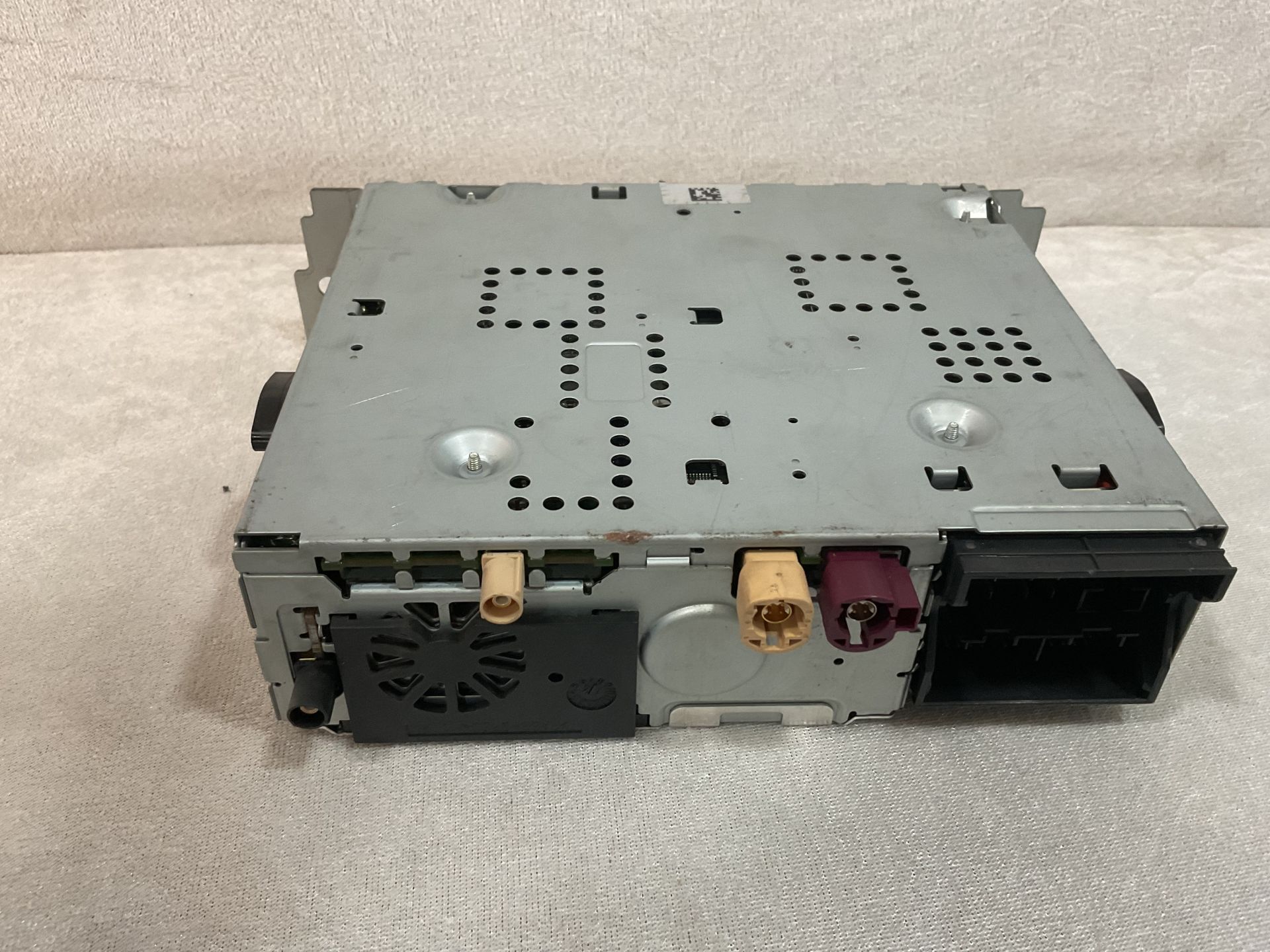 65129342046 9342046 9364121  9331610  9323797 BMW X3 F10 F12 F01 F25 CD RADYO ÜNİTESİ ÇIKMA ORJİNAL