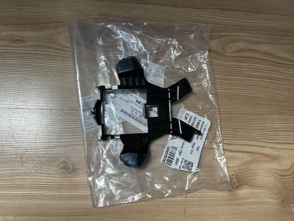 A1778852903 MERCEDES W177 W247 ÖN RADAR TUTUCU SIFIR ORJİNAL