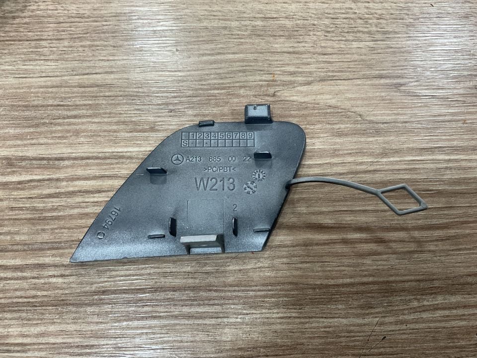 A2138850022 MERCEDES W213 E200 ARKA TAMPON ÇEKİ DEMİR KAPAĞI ÇIKMA ORJİNAL
