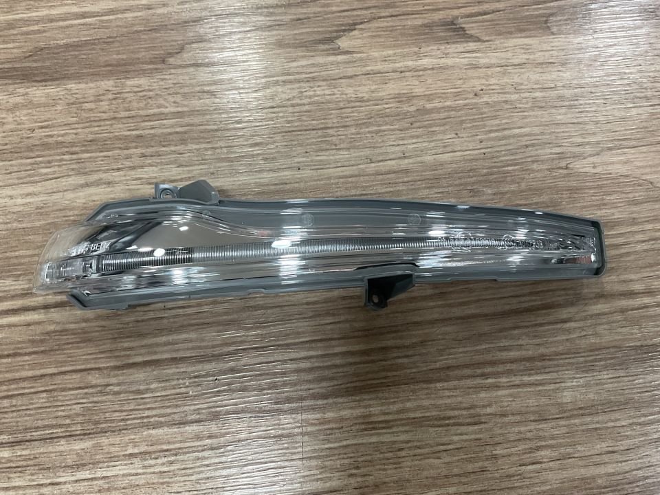 A0999060243 MERCEDES W217 W222 W447 W448 W205 SOL AYNA SİNYALİ SIFIR Y.S