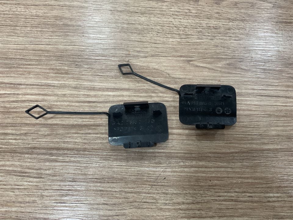 A2128850326 MERCEDES W212 E200 ARKA TAMPON ÇEKİ DEMİR KAPAĞI ÇIKMA ORJİNAL