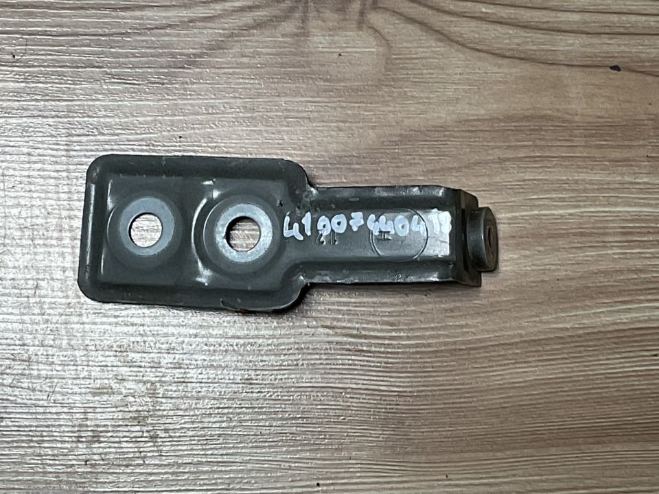 41007550418 7440418 BMW G30 SOL ÖN ÇAMURLUK BAĞLANTI AYAĞI ÇIKMA ORJİNAL
