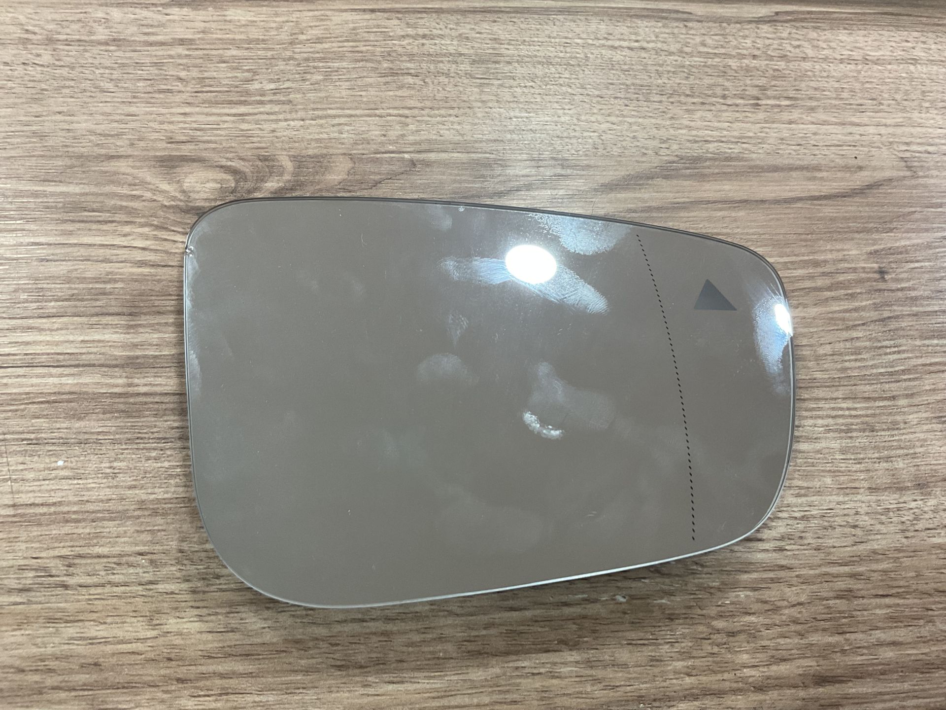2241.3064 BMW G30 AYNA CAMI SAĞ KÖR NOKTALI ÇIKMA ORJ