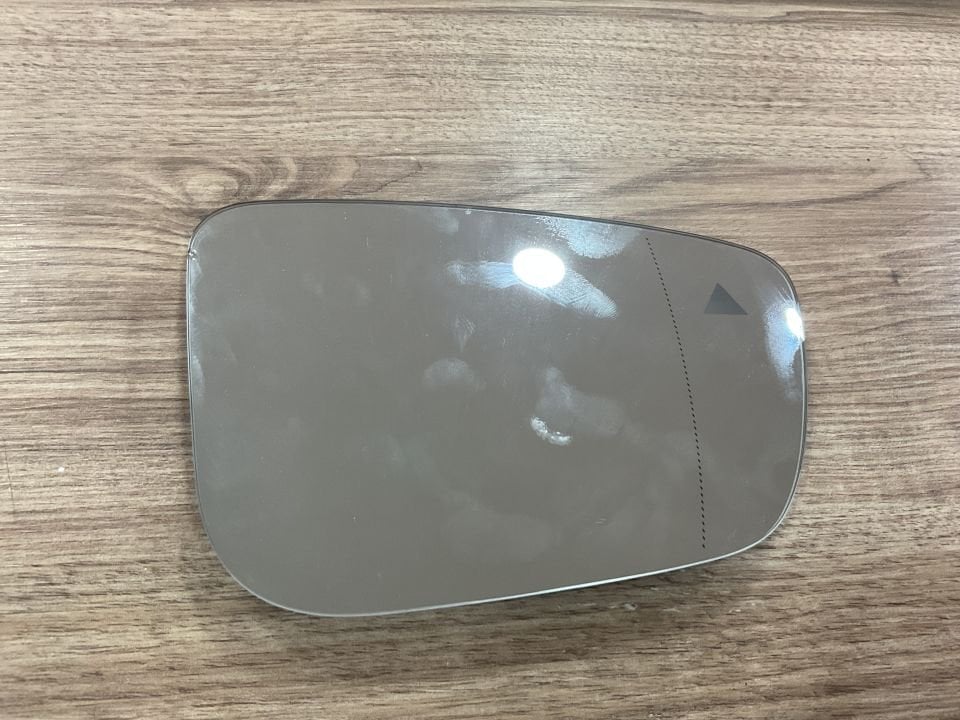 2241.3064 BMW G30 AYNA CAMI SAĞ KÖR NOKTALI ÇIKMA ORJ