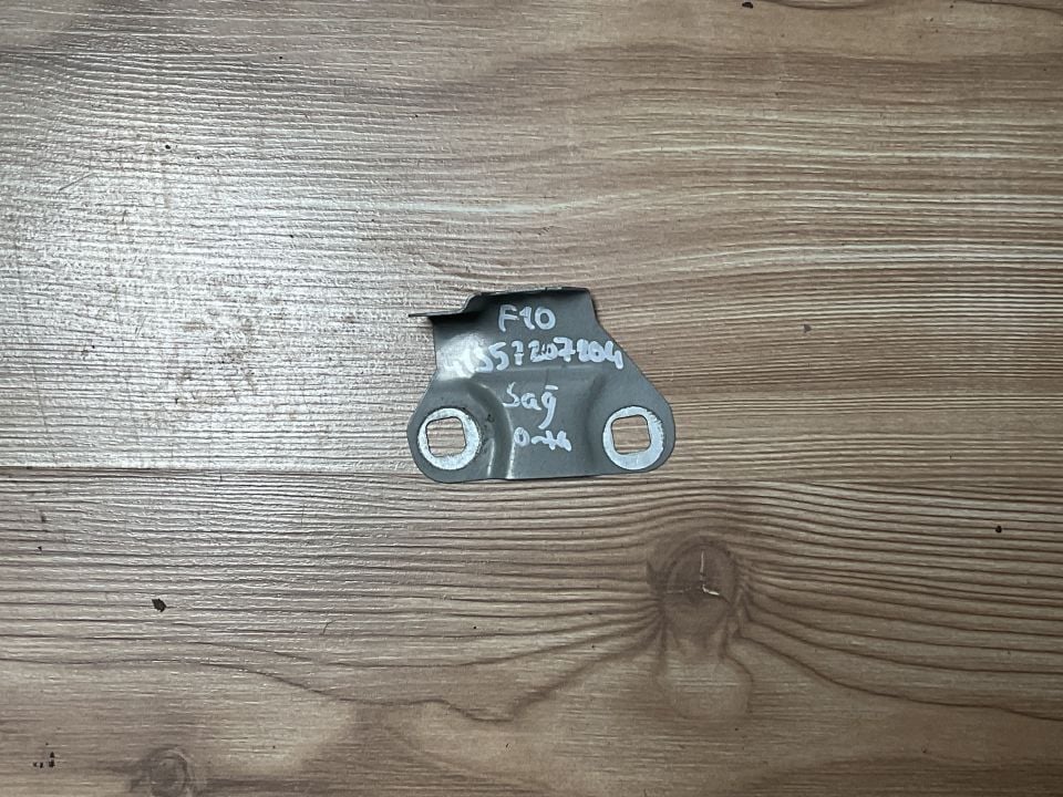 41357207204 7207204 BMW F10 SAĞ ORTA ÖN ÇAMURLUK BRAKETI ÇIKMA ORJİNAL