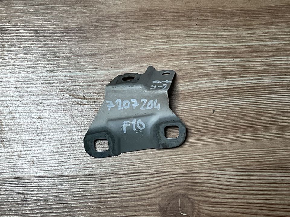 41357207204 7207204 BMW F10 SAĞ ORTA ÖN ÇAMURLUK BRAKETI ÇIKMA ORJİNAL