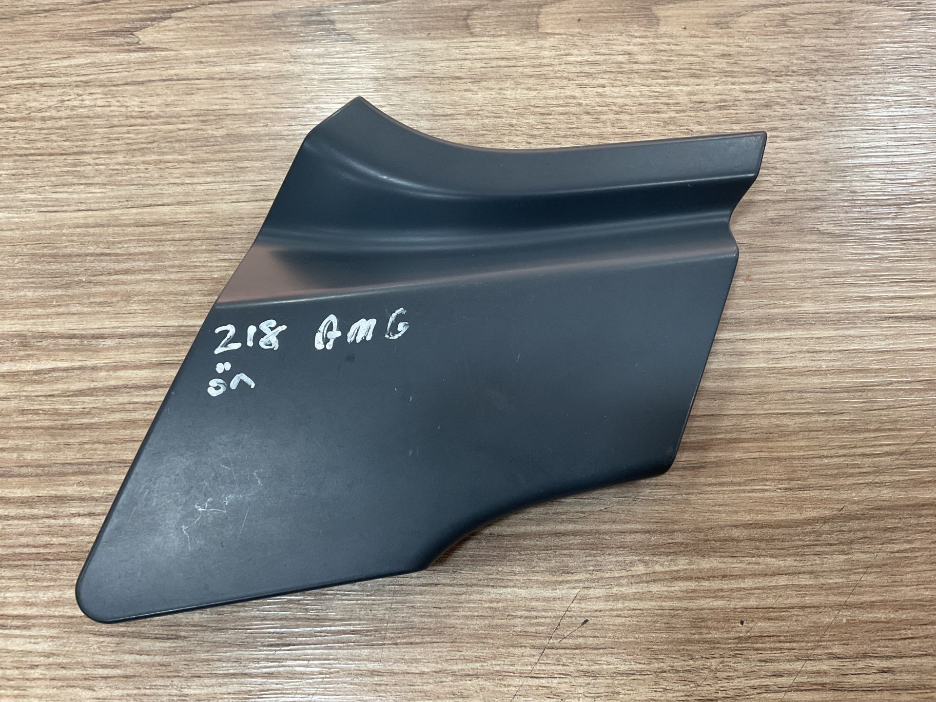 A2188850126 MERCEDES W218 CLS AMG ÖN TAMPON ÇEKİ DEMİR KAPAĞI ÇIKMA ORJİNAL