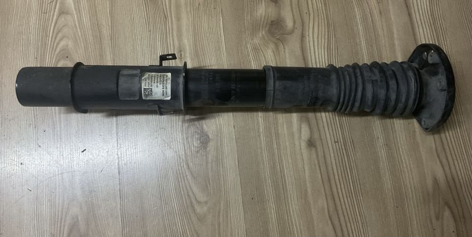 A9073205701 MERCEDES W907 ÖN AMORTİSÖR ÇIKMA ORJİNAL