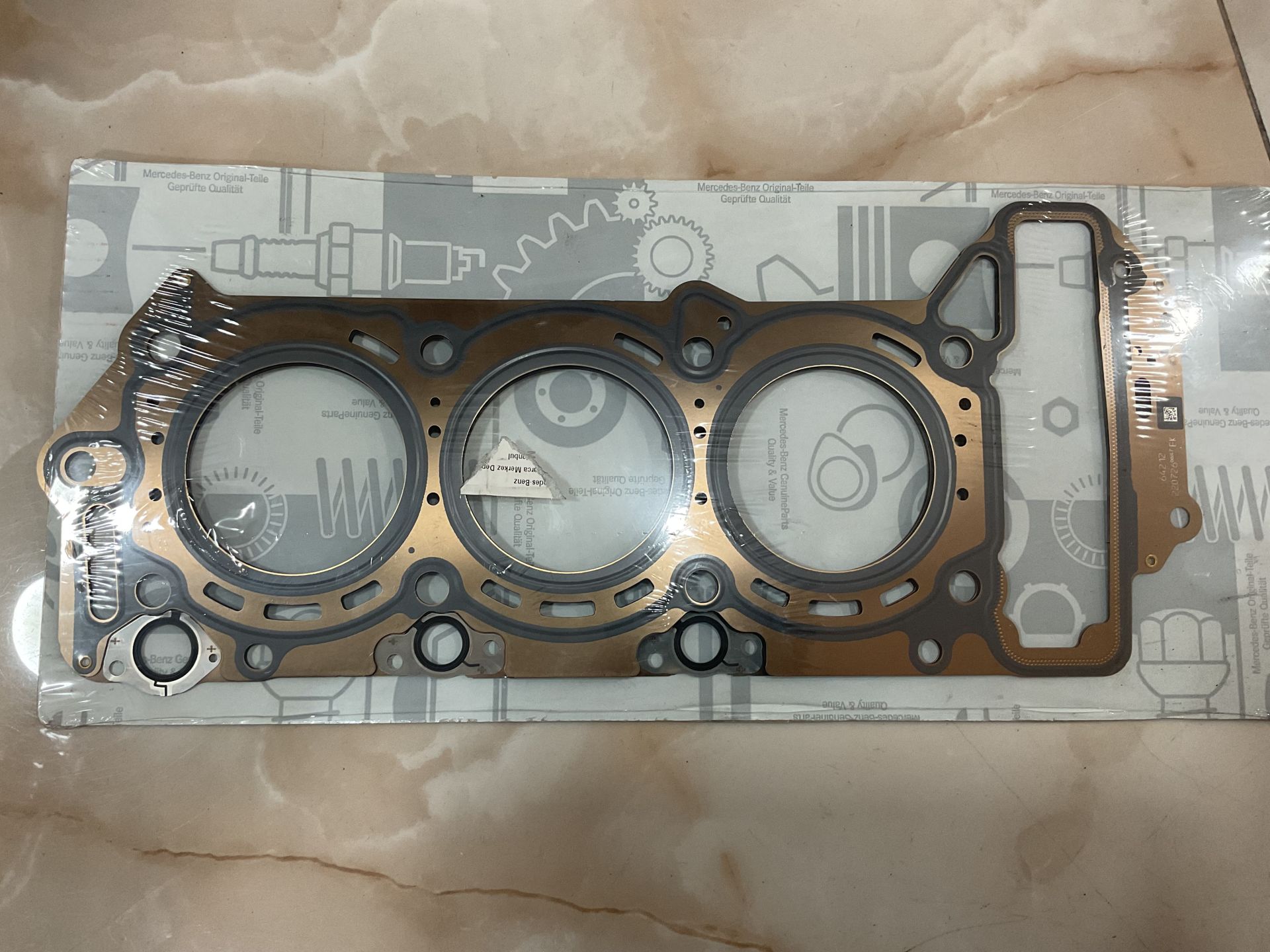 A6420161200 MERCEDES W642 MOTOR SİLİNDİR KAPAK CONTA SIFIR ORJ