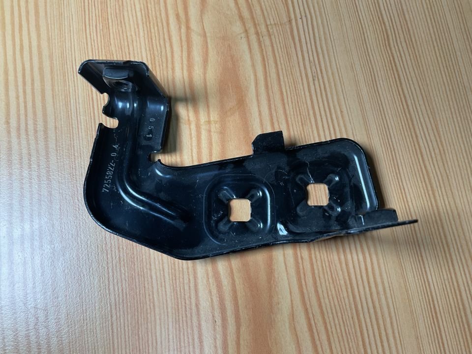 7255822 BMW F30 SAĞ ÖN ÇAMURLUK BAĞLANTI AYAĞI ÇIKMA ORJİNAL